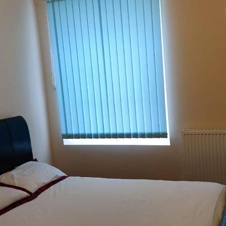 Nice Double Bedroom At Streatham Place Лондон Екстериор снимка