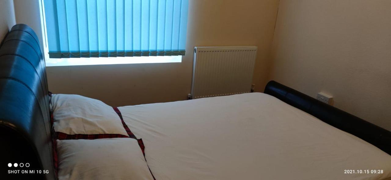 Nice Double Bedroom At Streatham Place Лондон Екстериор снимка